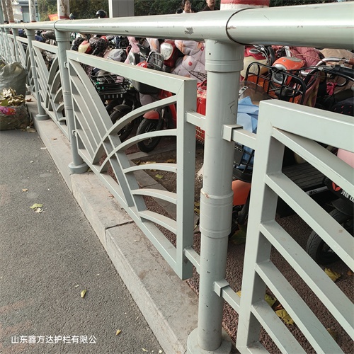 橋梁護欄欄桿河道防撞橋梁護欄橋梁改防撞護欄