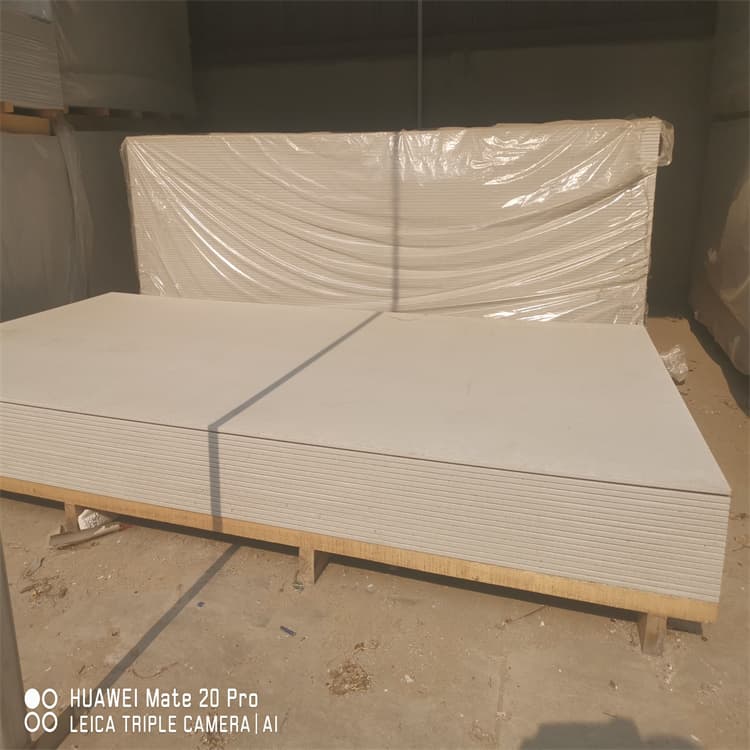 質量可靠的防輻射硫酸鋇板產品基地
