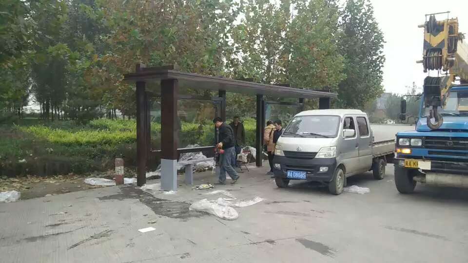 高端電子站牌候車亭實力老廠