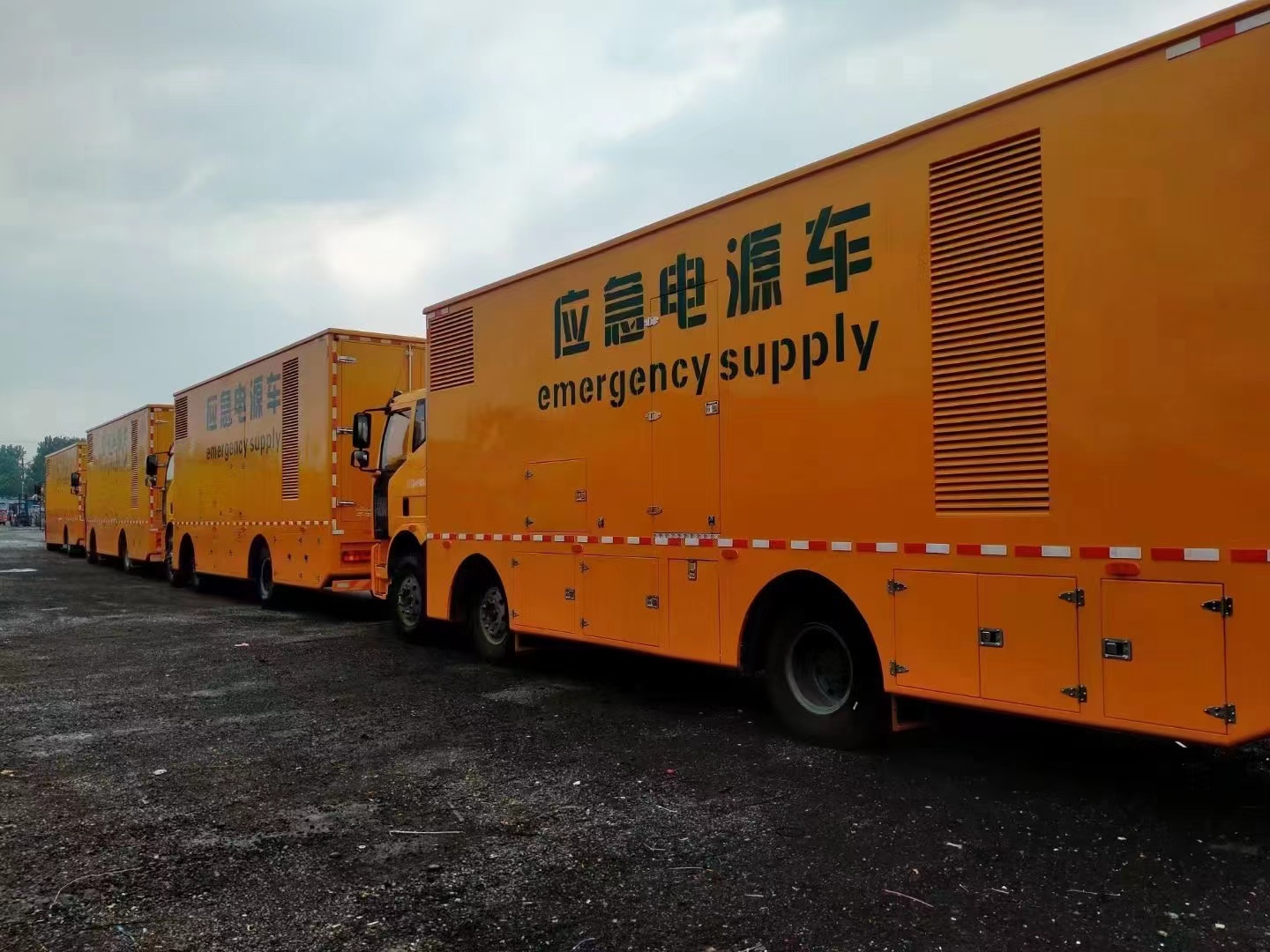 200KW發電機出租租賃400KW發電機電纜線出租UPS電源出租10KV高壓發電機出租品質卓越